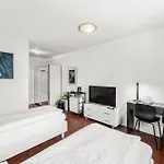 Parkvilla Puschendorf, 24-7 Self-check-in Szálloda